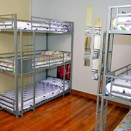 Hostel Santander Хостел *