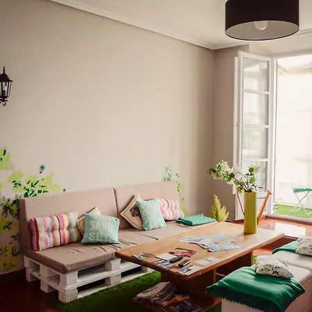 بيت شباب Hostel Santander